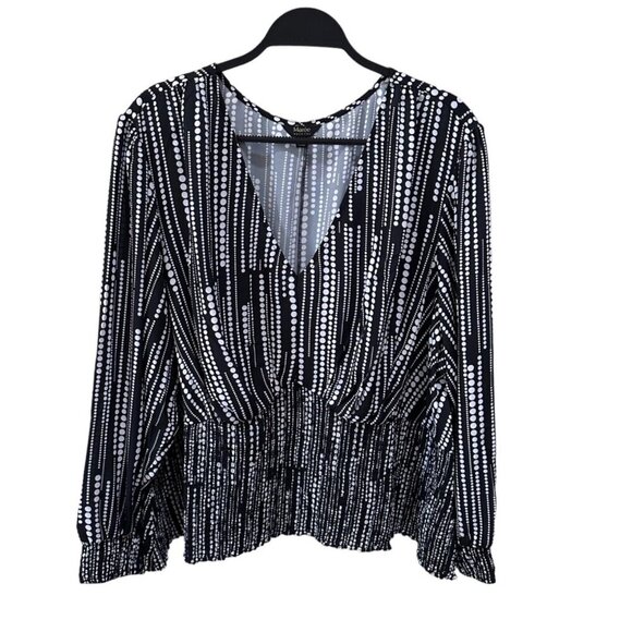 Maree Pour Toi Plus‎ Size 26 Black White Smocked Polka Dot Blouse Top NWT - Picture 1 of 8